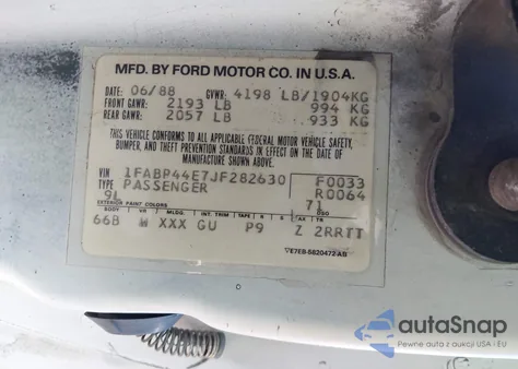 1988 Ford Mustang Lx z USA, uszkodzony, nr VIN 1FABP44E7JF282630